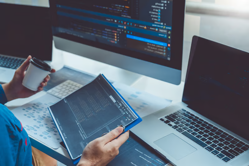 differences between frontend and backend